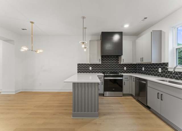 Property at 608 Markham St, Nashville, TN 37214, 3 beds, 2.5 baths