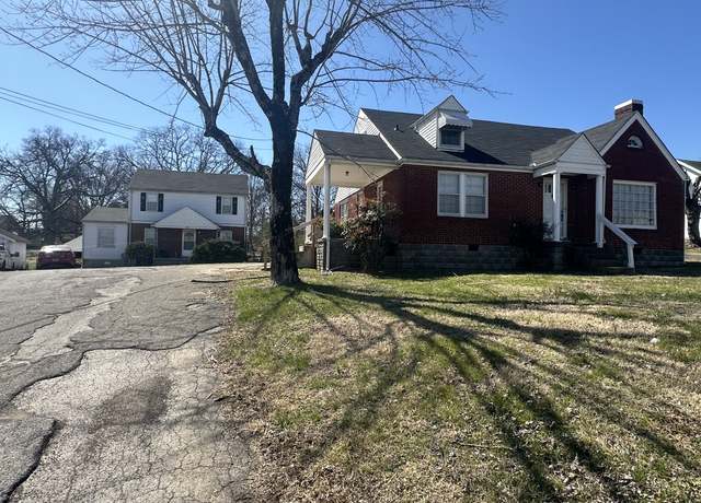 Property at 823 Union St, Shelbyville, TN 37160, 3 beds, 1.5 baths