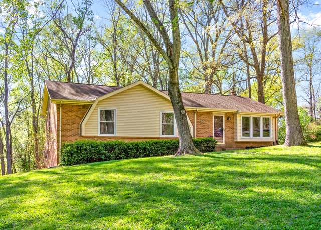 Property at 1816 Theresa Dr, Clarksville, TN 37043, 4 beds, 2 baths