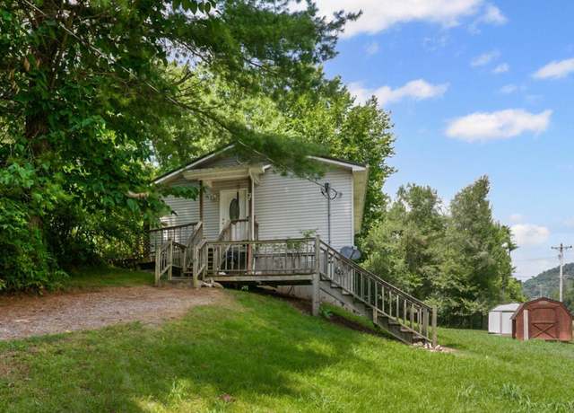 Property at 337 N Murray St, Gainesboro, TN 38562, 2 beds, 1 bath