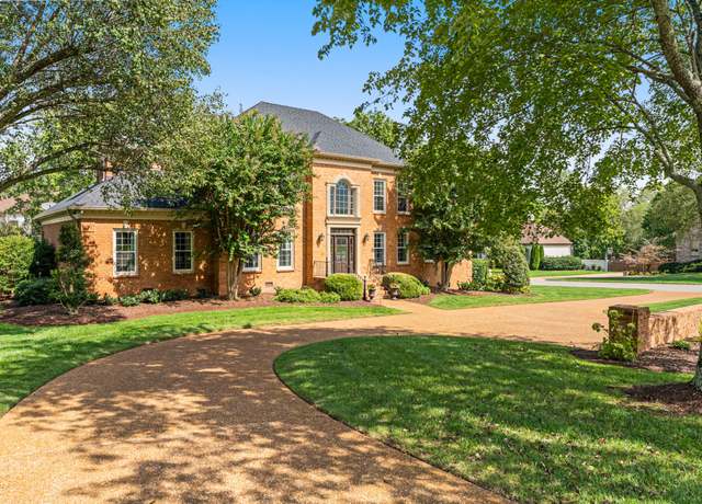 Property at 528 Waxwood Dr, Brentwood, TN 37027, 5 beds, 4.5 baths