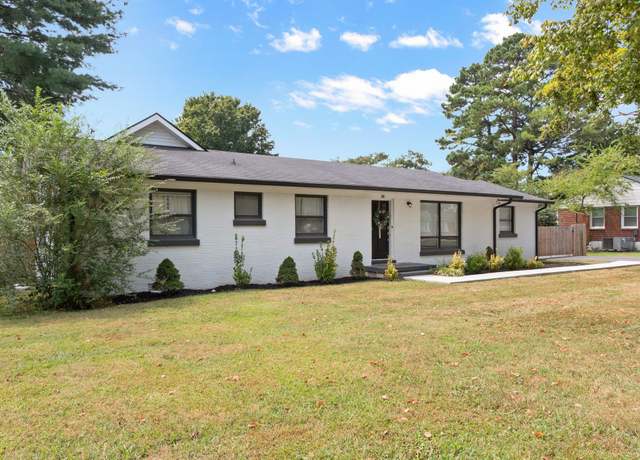 Property at 214 Crestland Dr, Columbia, TN 38401, 4 beds, 2.5 baths