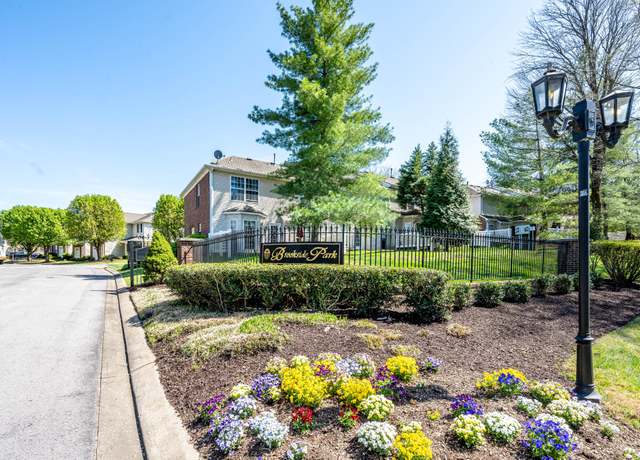 Property at 743 Tulip Grove Rd #701, Hermitage, TN 37076, 3 beds, 2 baths