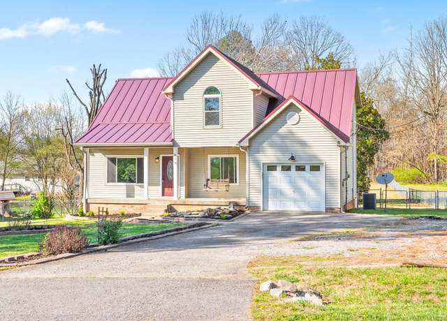 Property at 819 Hadley Rd, Clarksville, TN 37042, 3 beds, 2.5 baths
