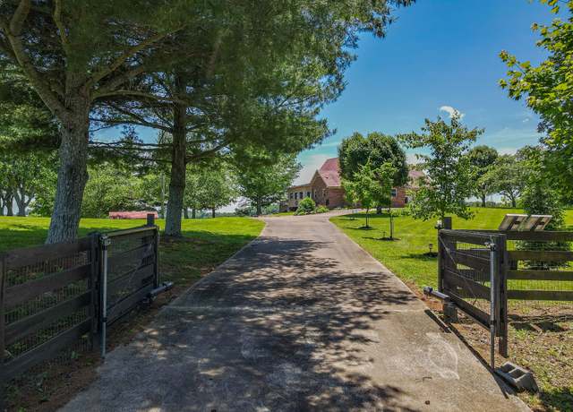 Property at 877 Mount Olive Cemetery Rd, Lynnville, TN 38472, 3 beds, 3 baths