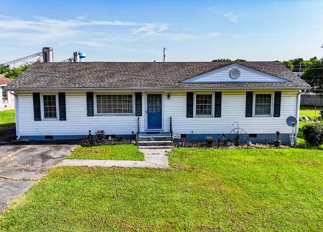 Property at 425 Fairground Hts, Shelbyville, TN 37160, 3 beds, 2 baths
