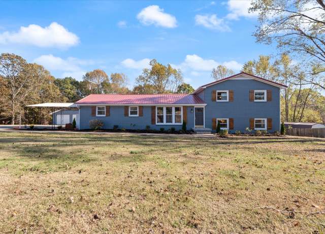 Property at 1394 Taylor Town Rd, White Bluff, TN 37187, 4 beds, 3 baths