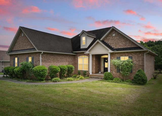 Property at 208 Sunnyside Dr, Chapel Hill, TN 37034, 3 beds, 2 baths