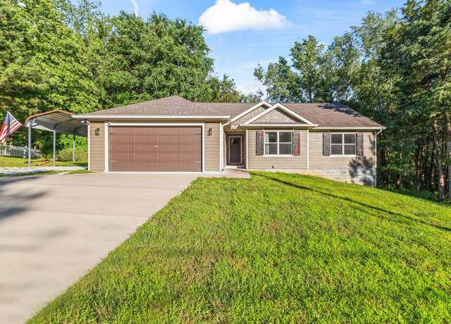 Property at 100 Station Dr, Waverly, TN 37185, 3 beds, 2 baths