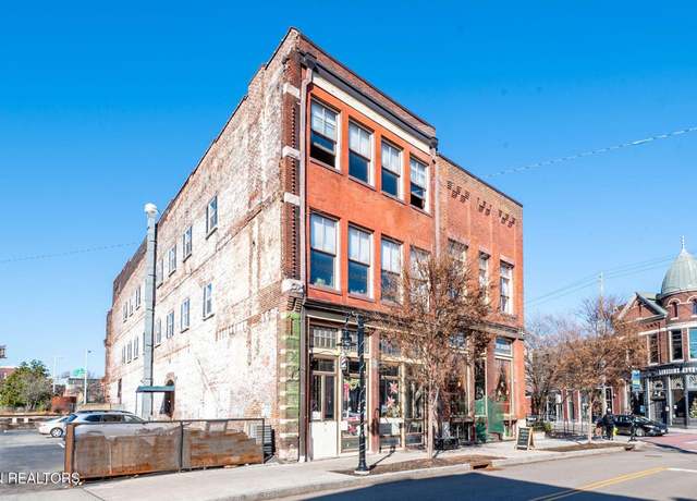 Property at 105 W Jackson Ave #1, Knoxville, TN 37902, 1 bed, 1.5 baths