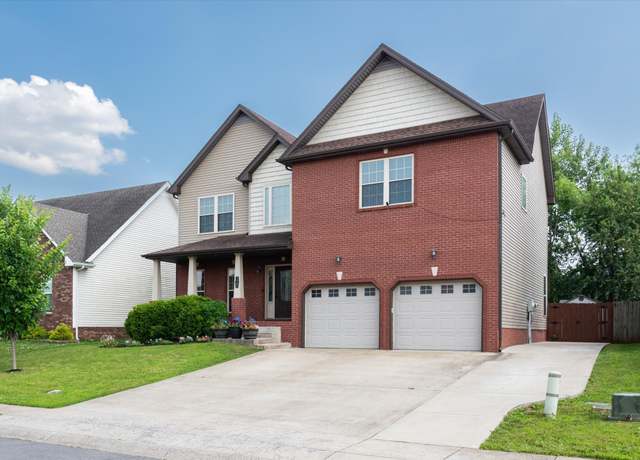 Property at 1741 Apache Way, Clarksville, TN 37042, 5 beds, 2.5 baths