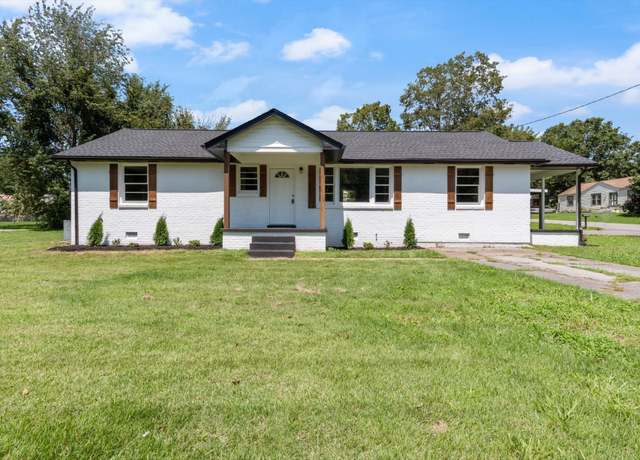 Property at 108 Brook Dr, Dickson, TN 37055, 3 beds, 2.5 baths