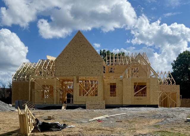 Property at 9902 Amarosa Ct, Brentwood, TN 37027, 4 beds, 4.5 baths