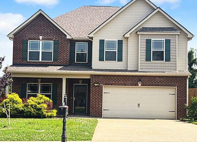 Property at 1128 Henry Place Blvd, Clarksville, TN 37042, 5 beds, 3 baths