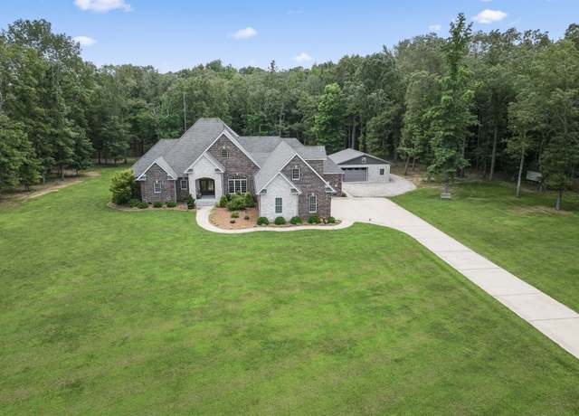 Property at 249 Bonner Way, Estill Springs, TN 37330, 3 beds, 3 baths