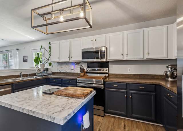 Property at 114 Ivy Hill Ln, Goodlettsville, TN 37072, 4 beds, 2.5 baths