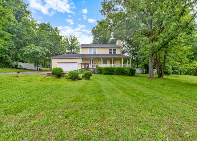 Property at 324 Beechwood Dr, Burns, TN 37029, 3 beds, 2.5 baths