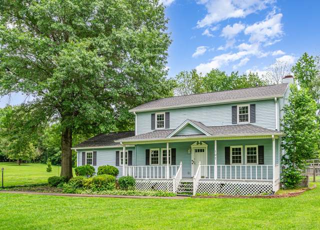 Property at 107 Ben Albert Rd, Cottontown, TN 37048, 3 beds, 2.5 baths