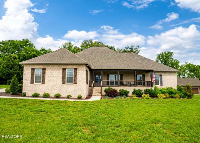 Property at 837 Majestic Mountains Blvd, Walland, TN 37886, 3 beds, 2 baths