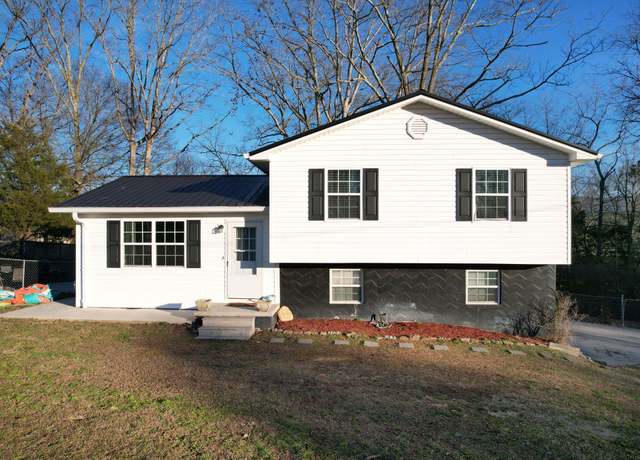 Property at 128 Yuchi Dr, Benton, TN 37307, 3 beds, 1 bath