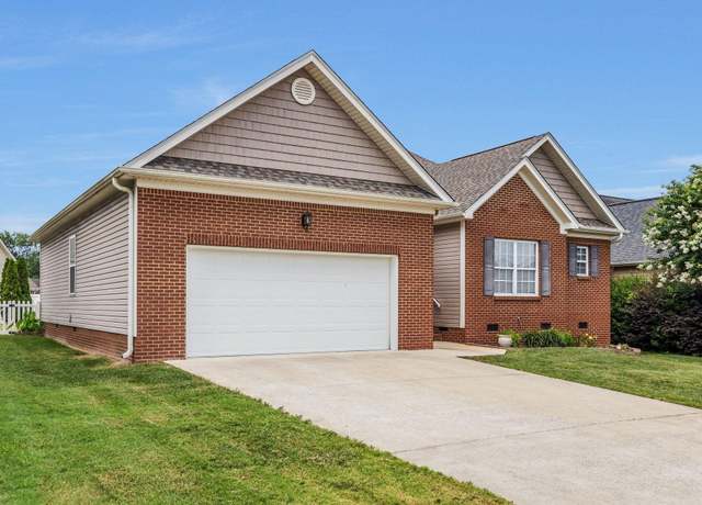 Property at 8450 Gracie Mac Ln, Ooltewah, TN 37363, 3 beds, 2 baths