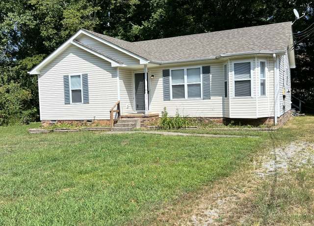 Property at 573 Joshua Dr, Clarksville, TN 37042, 3 beds, 2 baths
