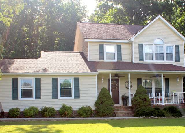 Property at 170 Hillwood Dr, Estill Springs, TN 37330, 4 beds, 2.5 baths