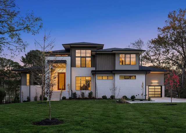Property at 6417 Currywood Dr, Nashville, TN 37205, 5 beds, 5.5 baths