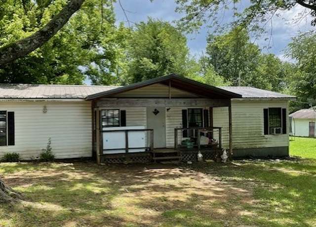 Property at 313 Simpson St, Lawrenceburg, TN 38464, 3 beds, 2 baths