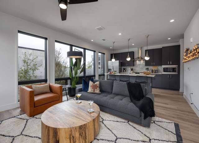 Property at 303 31st Ave N #302, Nashville, TN 37203, 2 beds, 2 baths