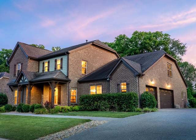 Property at 1111 Vinings Blvd, Gallatin, TN 37066, 5 beds, 4 baths