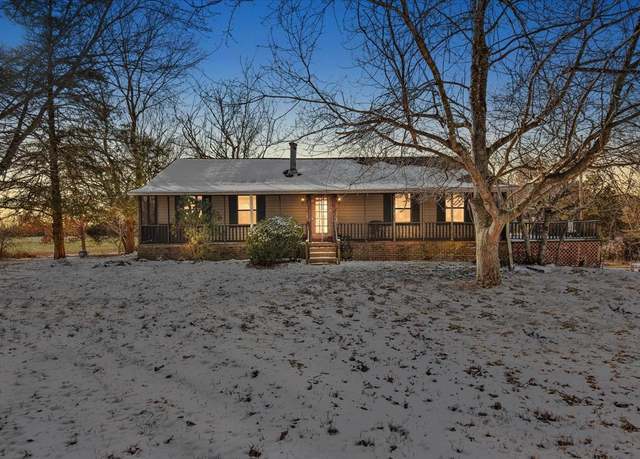 Property at 145 Crenshaw Rd, Bethpage, TN 37022, 4 beds, 2 baths