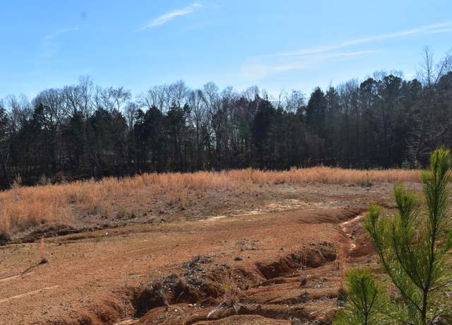 Property at 18 Eagles Crest Ln, Parsons, TN 38363