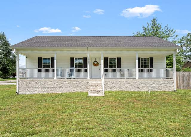 Property at 121 Garland Dr, Manchester, TN 37355, 3 beds, 2 baths