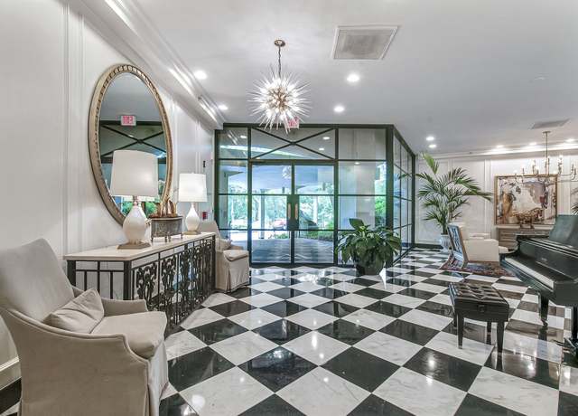 Property at 4215 Harding Pike #506, Nashville, TN 37205, 3 beds, 2.5 baths
