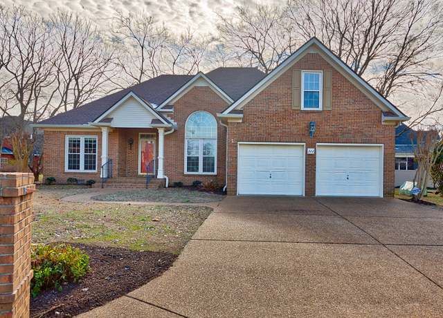 Property at 322 Mandella Way, Murfreesboro, TN 37127, 3 beds, 2 baths