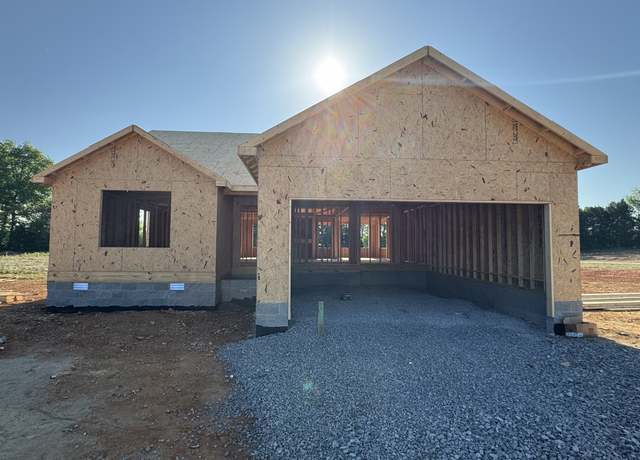Property at 1569 Fredrick Dr, Clarksville, TN 37042, 3 beds, 2 baths