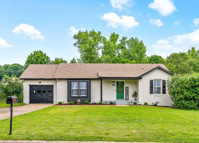 Property at 629 Doane Dr, Clarksville, TN 37042, 3 beds, 2 baths