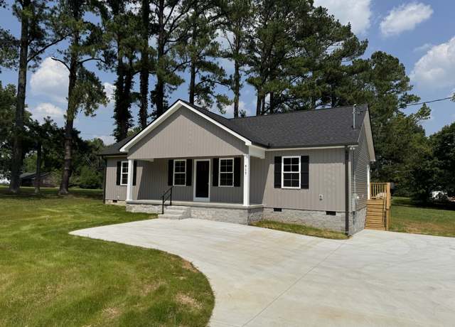 Property at 615 Kingree Rd, Shelbyville, TN 37160, 3 beds, 2 baths