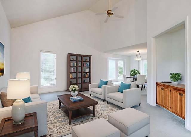 Property at 103 Southwinds Dr, Hermitage, TN 37076, 3 beds, 2.5 baths