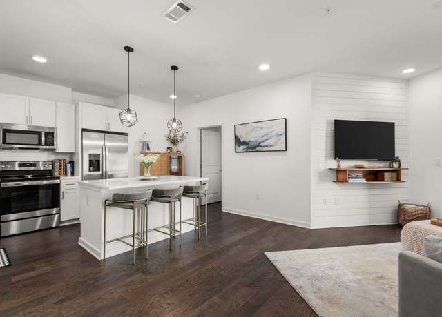 Property at 1677 54th Ave N #123, Nashville, TN 37209, 2 beds, 2 baths