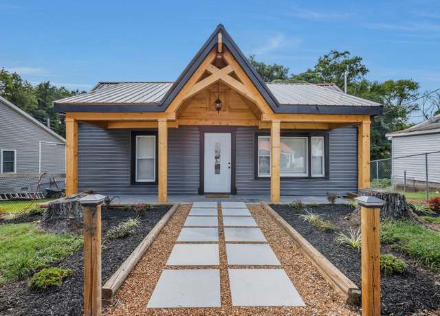 Property at 174 Columbia Ave, Centerville, TN 37033, 3 beds, 2 baths