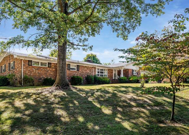 Property at 640 Cill St, Smithville, TN 37166, 8 beds, 3 baths