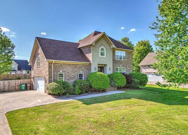 Property at 1038 Bending Chestnut Dr, Lebanon, TN 37087, 3 beds, 2.5 baths