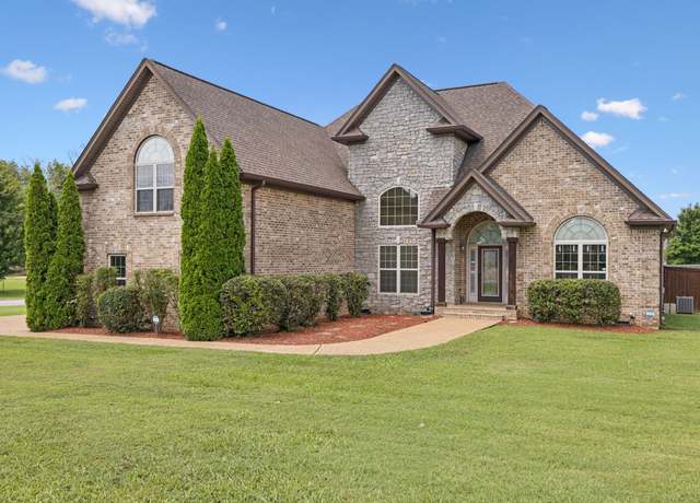 Property at 102 Stonefield Dr, Mount Juliet, TN 37122, 4 beds, 3 baths