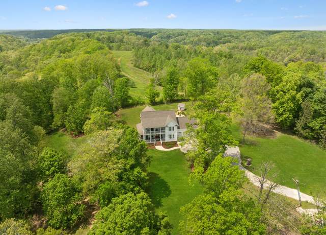 Property at 4325 Cave Springs Rd, Columbia, TN 38401, 4 beds, 4 baths