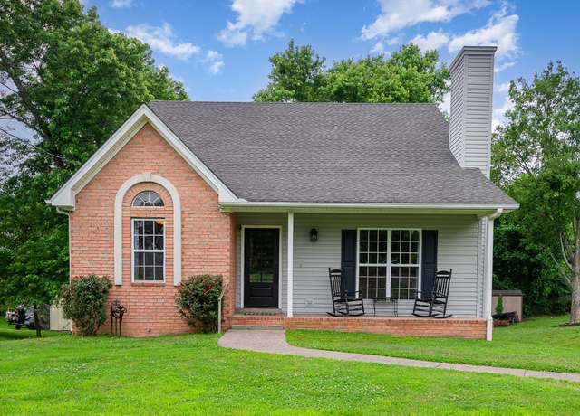 Property at 110 Earline Dr, Hendersonville, TN 37075, 4 beds, 3.5 baths