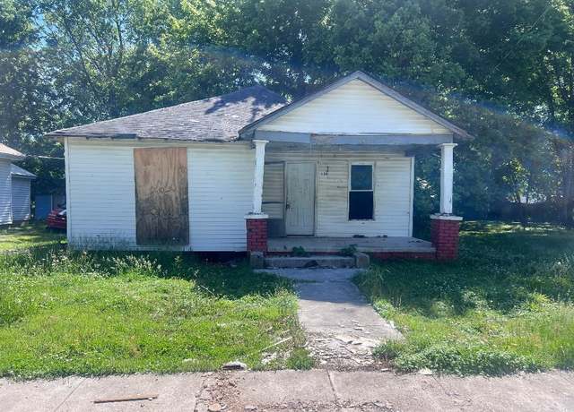 Property at 124 S Kentucky Ave S, Hopkinsville, KY 42240, 4 beds, 2 baths