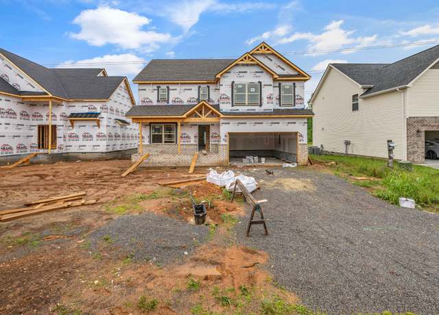 Property at 1721 Heritage Dr, Clarksville, TN 37043, 4 beds, 2.5 baths