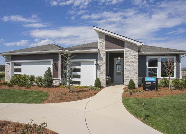 Property at 19 Pinnacles Ln, Lebanon, TN 37090, 3 beds, 2.5 baths